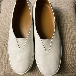 Le Septembre 17 white Leather v cut Slippers / size 11 men’s